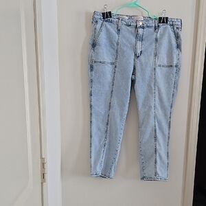 Universal Thread Blue Ankle Cropped Jeans Relaxed Fit